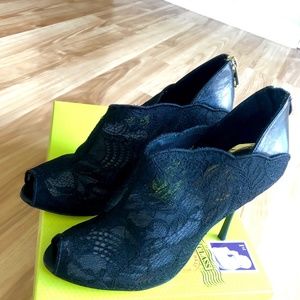 Ted Baker Women's Nerrine Special Occasion Heels